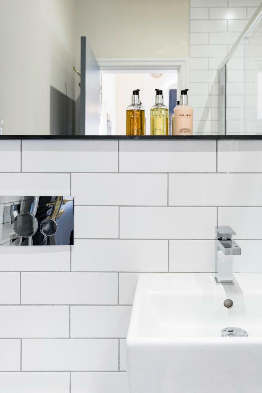 The Heaton At Claremont Serviced Apartments Leeds  Bagian luar foto
